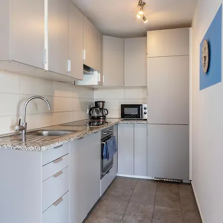 Apartment Aida *